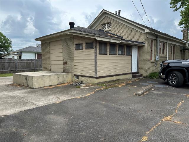 Commercial for sale in Russellville, Pope County