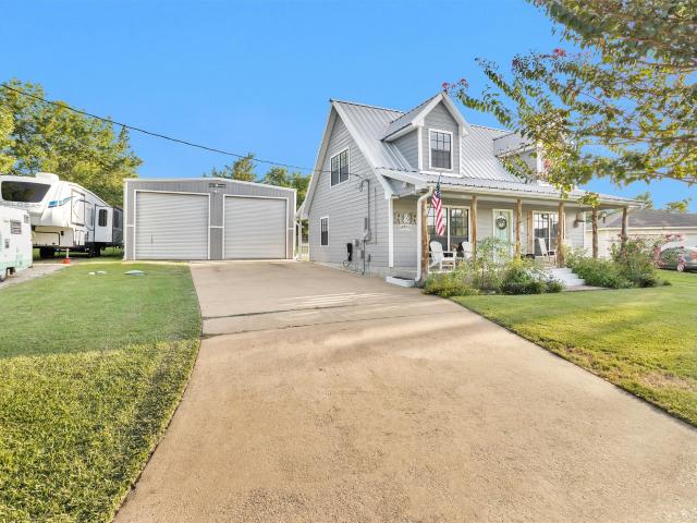 House for sale in Willis, Texas