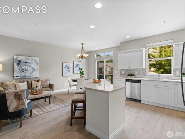 Townhouse for sale in Kirkland