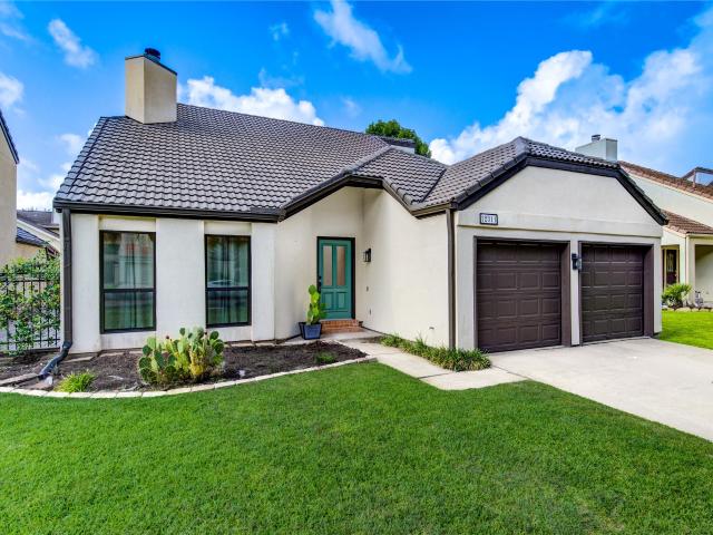 House for sale in Meadows Place, Texas