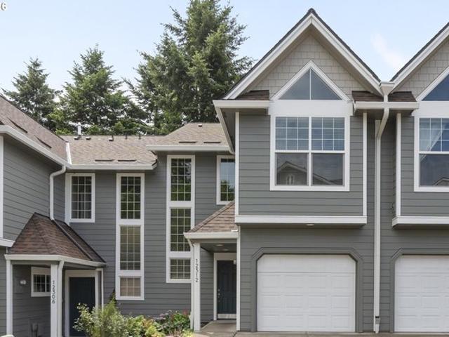 Townhouse for sale in Oregonia