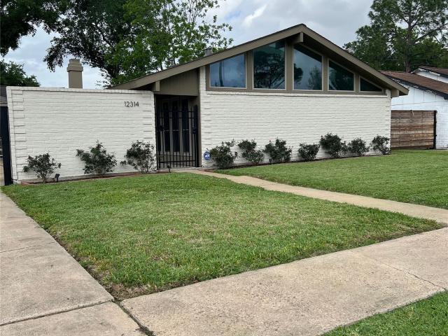 House for sale in Meadows Place, Texas