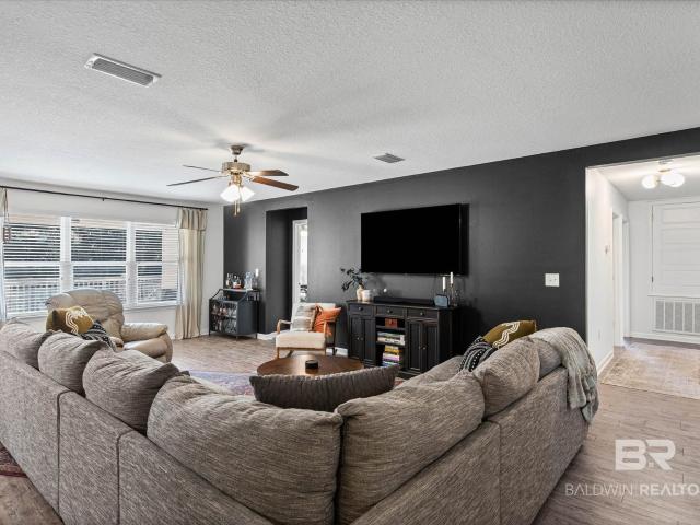 House for sale in Dorsey Woods, Daphne