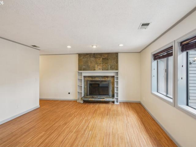 Condo for sale in Oregonia