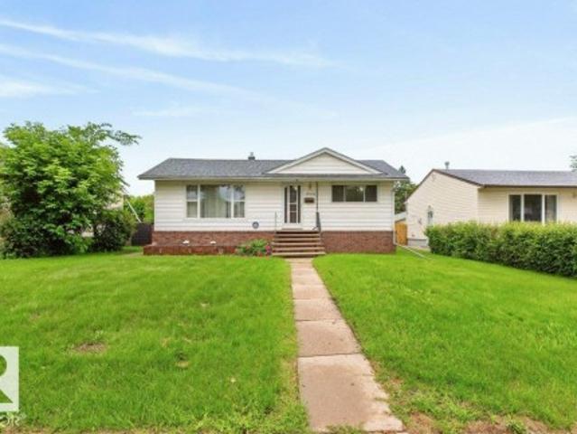 House for sale in Wedgewood, Alberta