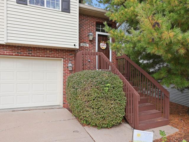 Townhouse for sale in The Village at Deer Meadows, Silvis