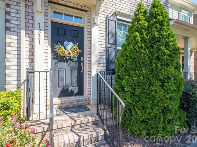 Townhouse for sale in Belmont, North Carolina