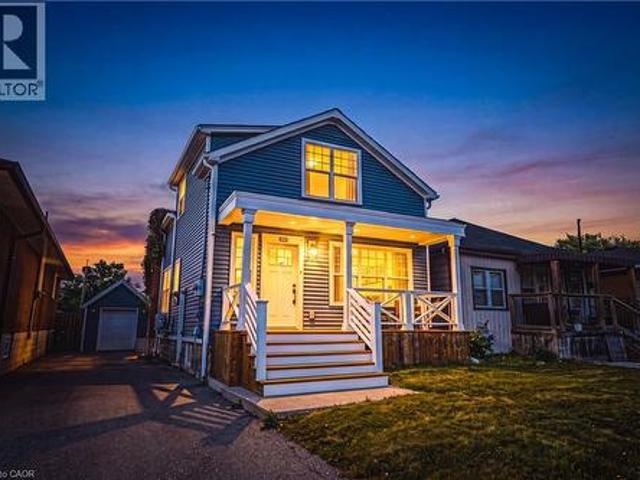 House for sale in Mcquesten West, Hamilton