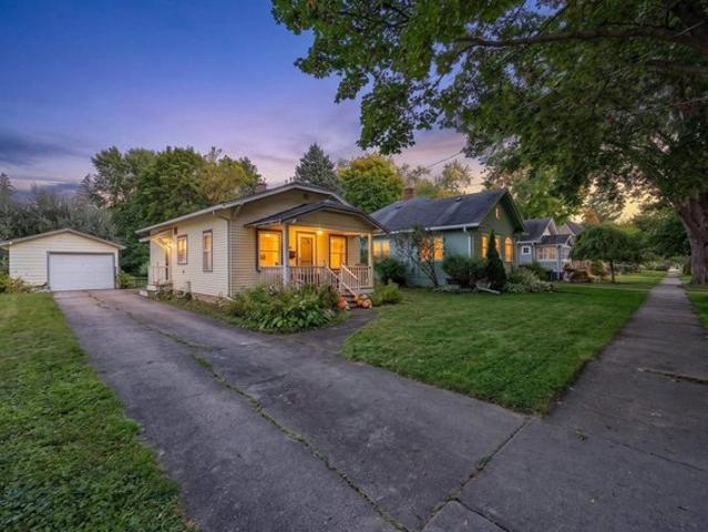 House for sale in Astor, Green Bay