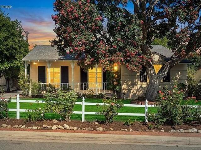 House for sale in La Cañada Flintridge, Los Angeles County