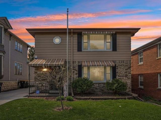 House for sale in Wauwatosa, Wisconsin