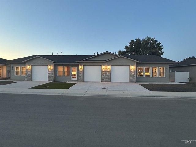 Townhouse for sale in Oregonia