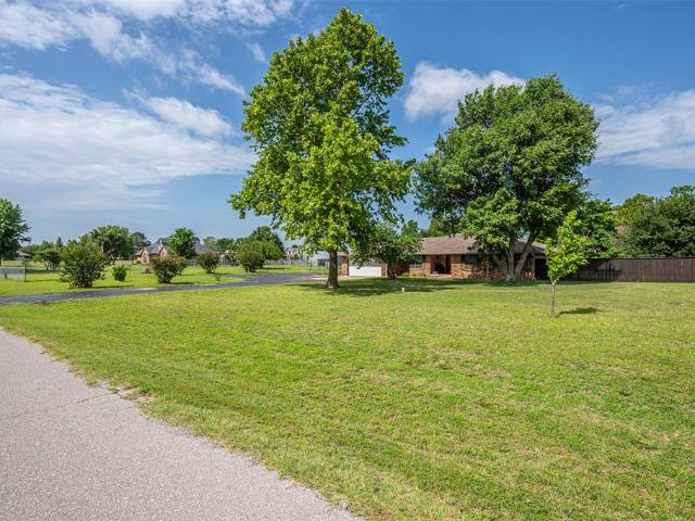 House for sale in Mustang, Oklahoma
