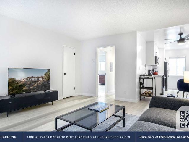 Apartment for rent in Canoga Park, California