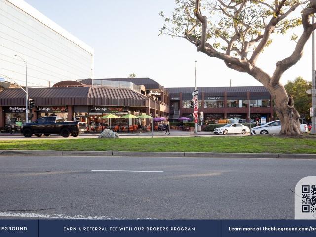 Apartment for rent in Canoga Park, California