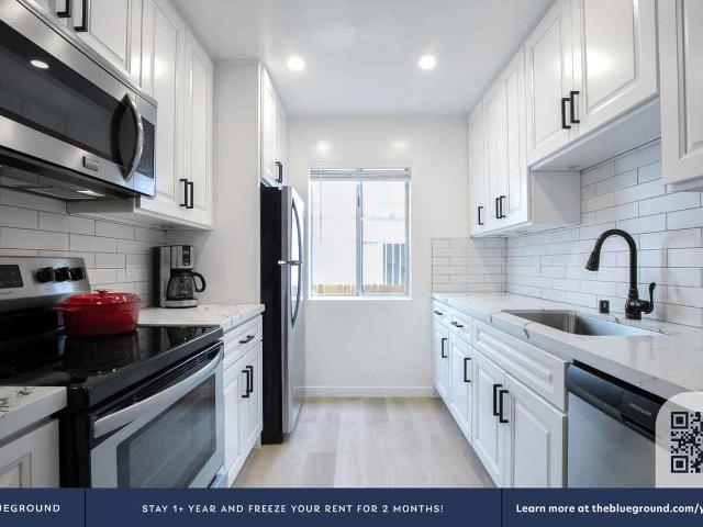 Apartment for rent in Canoga Park, California