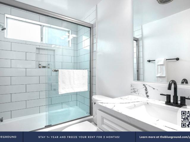 Apartment for rent in Canoga Park, California