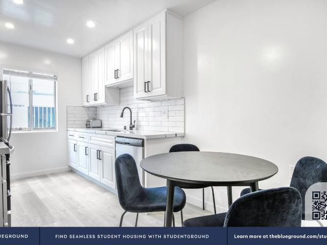 Apartment for rent in Canoga Park, California