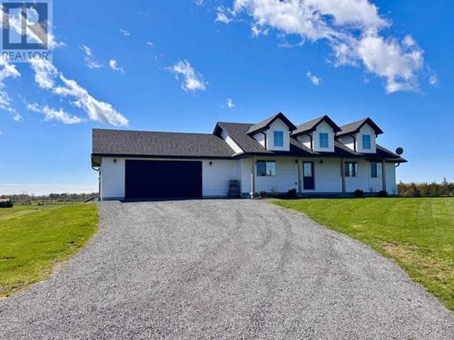 House for sale in Ontario