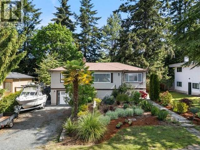 House for sale in Saanich, British Columbia