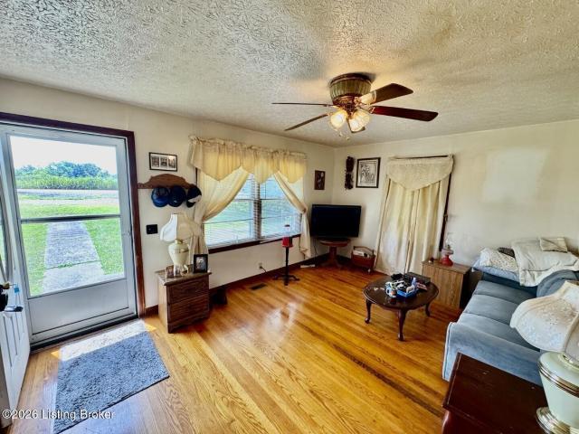 House for sale in Springfield, Kentucky