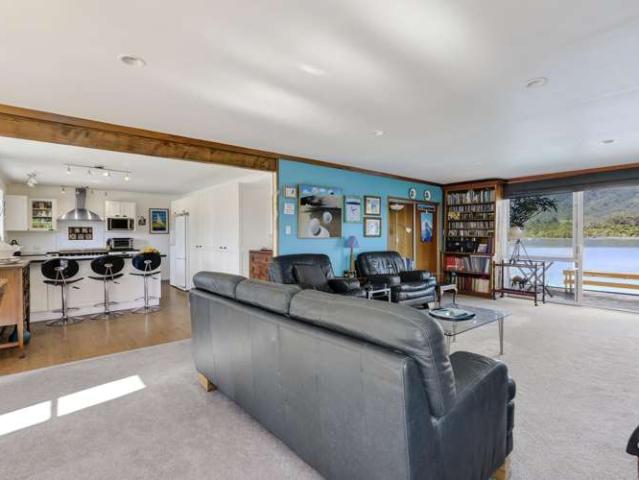 House for sale in Cable Bay, Nelson Bays