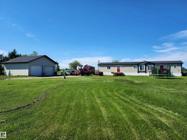 House for sale in Alberta