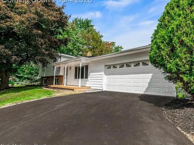 House for sale in Hartland, Michigan