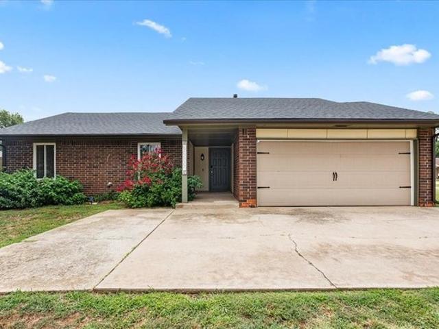 House for sale in Yukon, Oklahoma