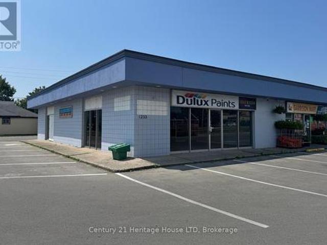 Commercial for rent in Niagara, Ontario
