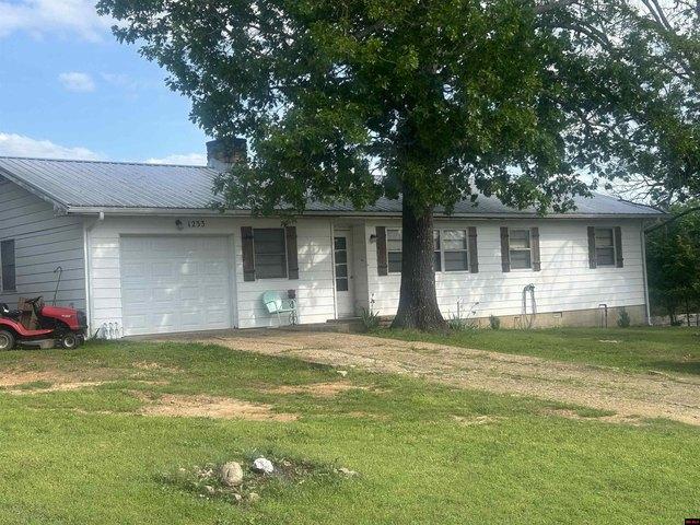 House for sale in Yellville, Marion County
