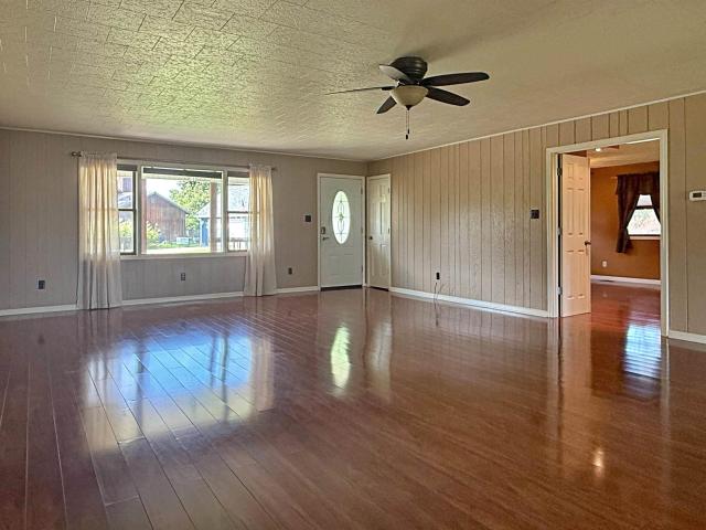 House for sale in Loogootee, Indiana