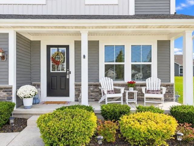 House for sale in Cook, Cedar Lake