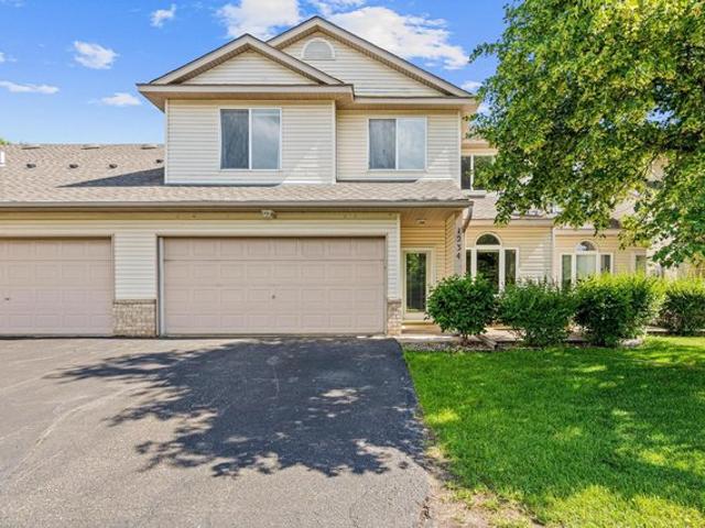 Townhouse for sale in Chaska, Minnesota