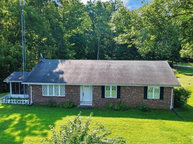House for sale in Rosedale, Indiana