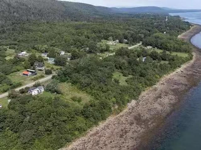 House for sale in Victoria Beach, Nova Scotia