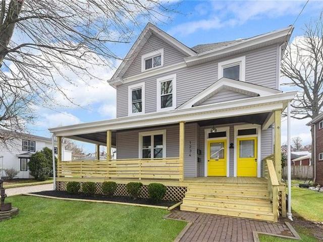 House for sale in Coraopolis, Pennsylvania