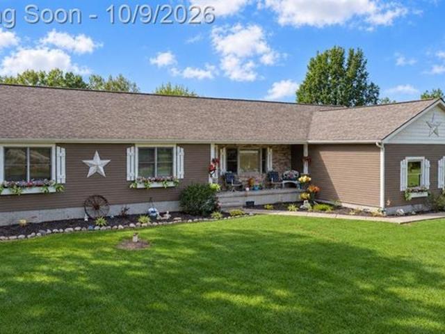 House for sale in Fenton, Genesee County