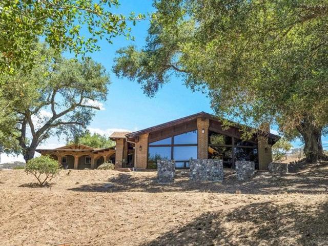 House for sale in Valley Center, California