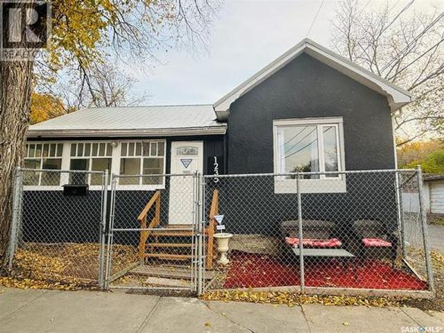 House for sale in Heritage, Regina