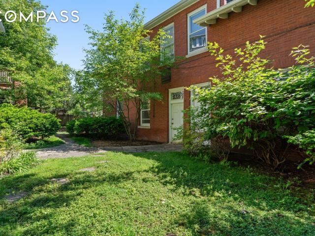 Property for rent in Evanston, Illinois