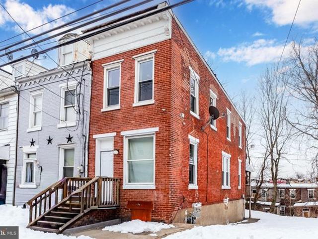 Townhouse for sale in Harrisburg, Pennsylvania