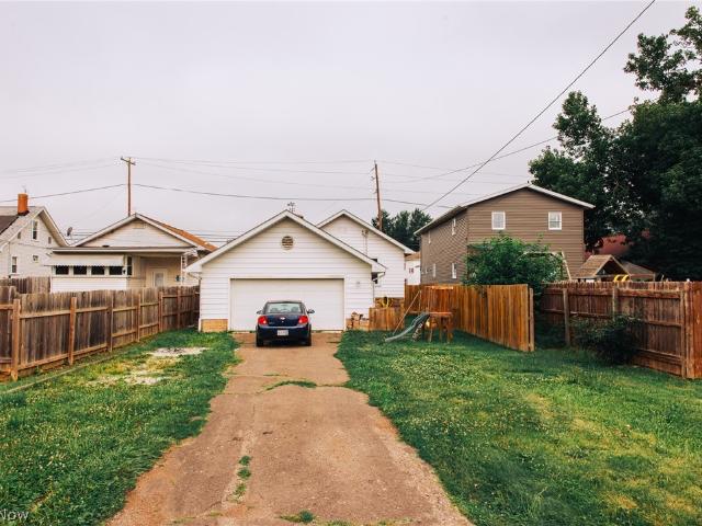 House for sale in Uhrichsville, Ohio