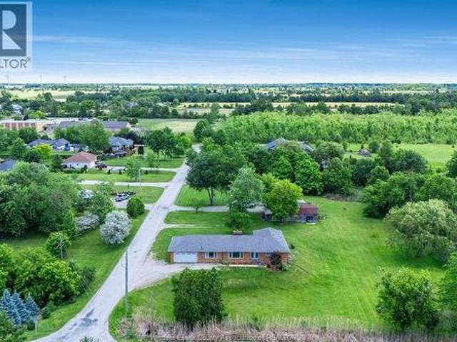 House for sale in Essex, Ontario