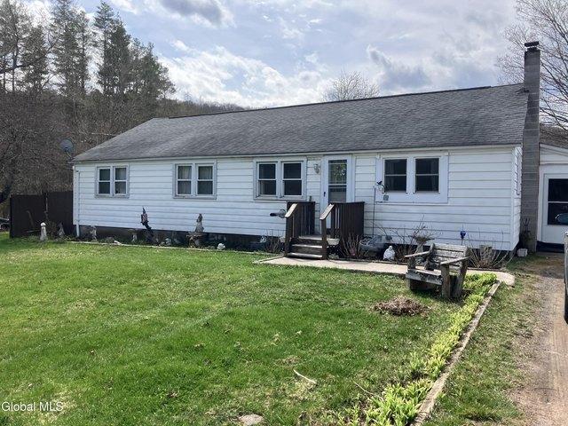House for sale in Harpersfield, New York