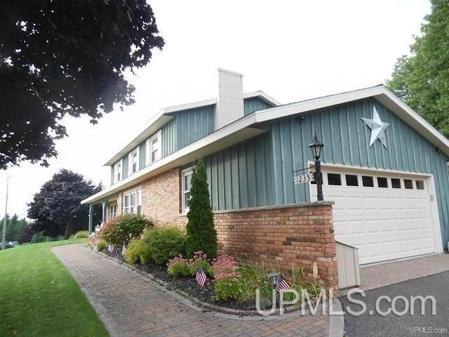 House for sale in Houghton, Michigan