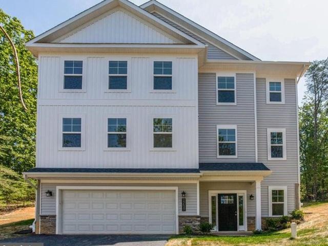 House for sale in Shady Side, Maryland