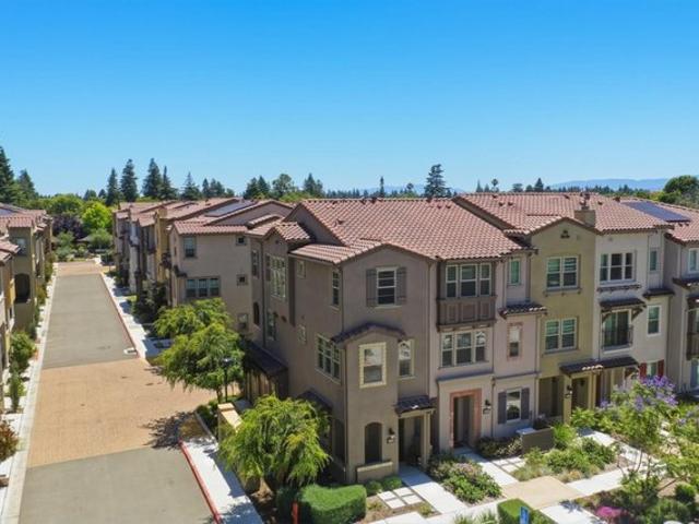 Condo for sale in Mountain View, California