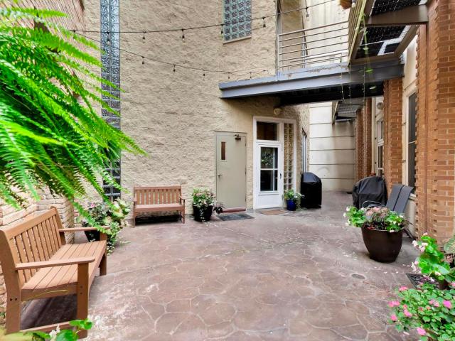 Condo for sale in Chicago Park, Illinois