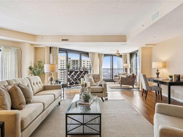 Condo for sale in Hennepin, Minnesota